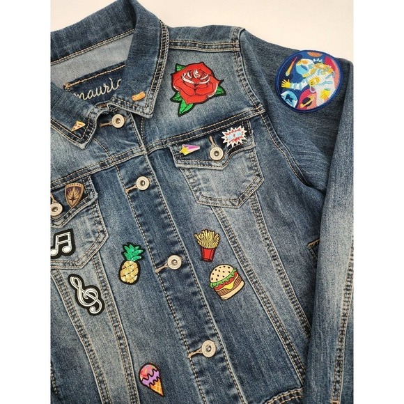 Jean Jacket Embellished Sequin Embroidered Patches Pins Button Up Women’s Sz S - Picture 8 of 12